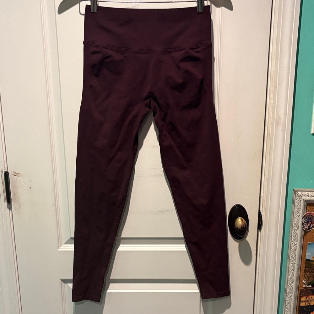 Fabletics High-Waist Scrunch Leggings in Oxblood